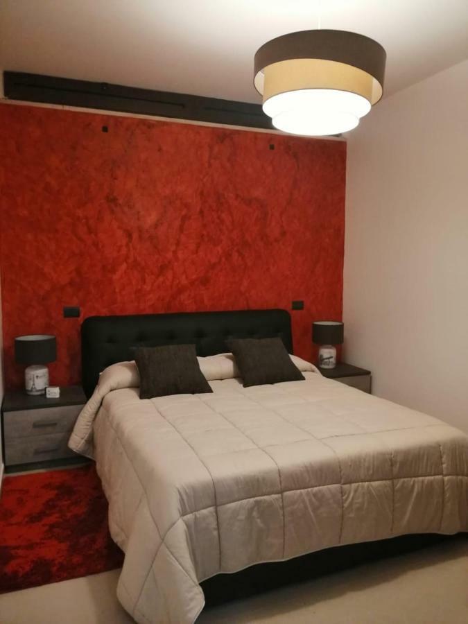E-Noa Holiday Home ปอมเปอี ภายนอก รูปภาพ